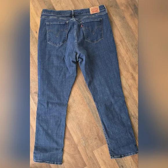 Levi Jeans classic cut women's size 16 Med Blue - Picture 12 of 14